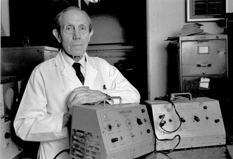 PAUL ZOLL créateur du défibrillateur